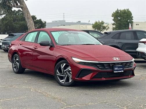2025 Hyundai ELANTRA SEL Sport