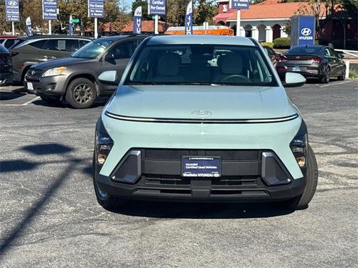 2025 Hyundai KONA SE
