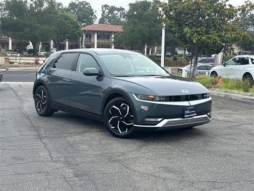 2024 Hyundai IONIQ 5 SE Standard Range
