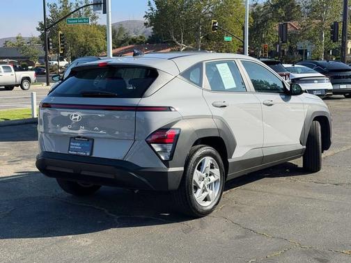 Gray 2025 Hyundai KONA SE