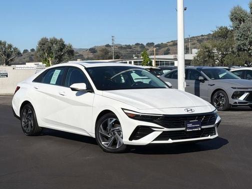 White 2025 Hyundai ELANTRA Limited