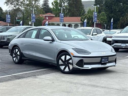 2024 Hyundai IONIQ 6 SE Standard Range