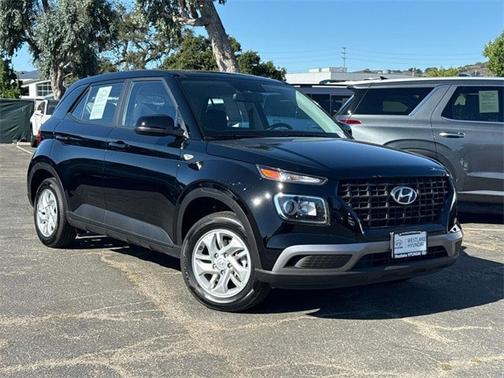 2023 Hyundai VENUE SE