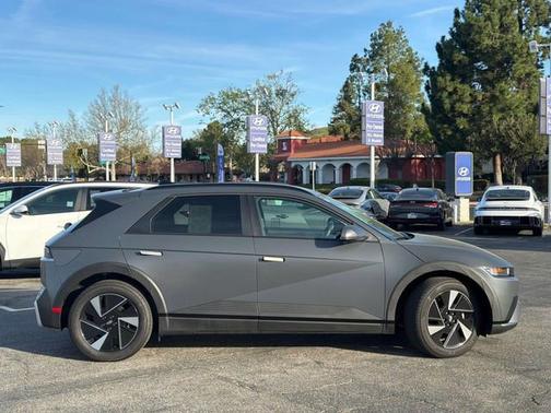 2025 Hyundai IONIQ 5 SEL