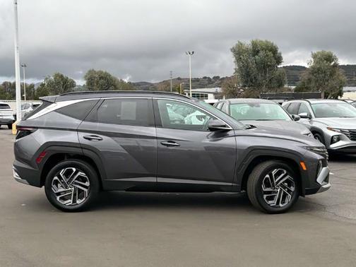 Gray 2025 Hyundai TUCSON Hybrid Limited