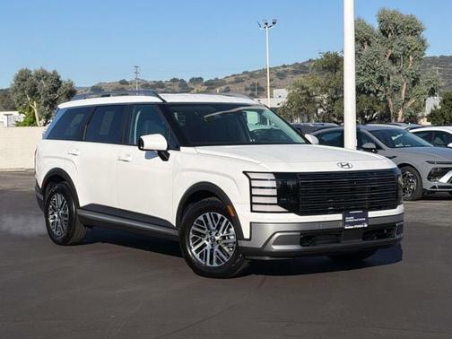 White 2026 Hyundai PALISADE SEL 8P