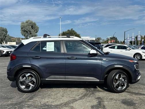 2024 Hyundai VENUE Limited