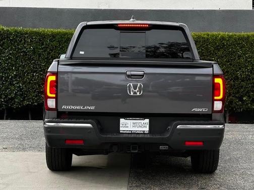 Photo 3 of 19 of 2020 Honda Ridgeline RTL-E