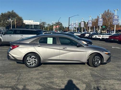 2025 Hyundai ELANTRA HEV Blue