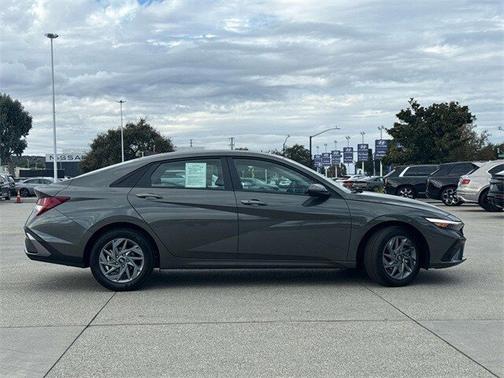 2025 Hyundai ELANTRA HEV Blue