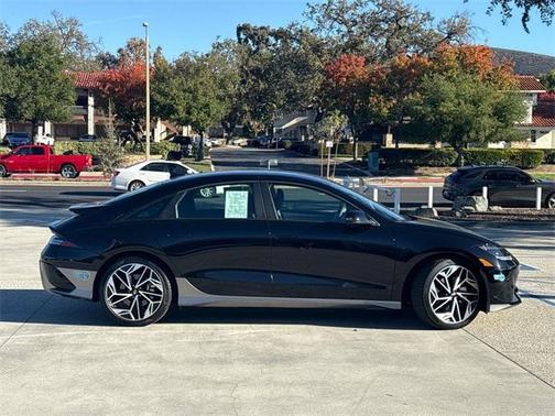 2025 Hyundai IONIQ 6 SEL