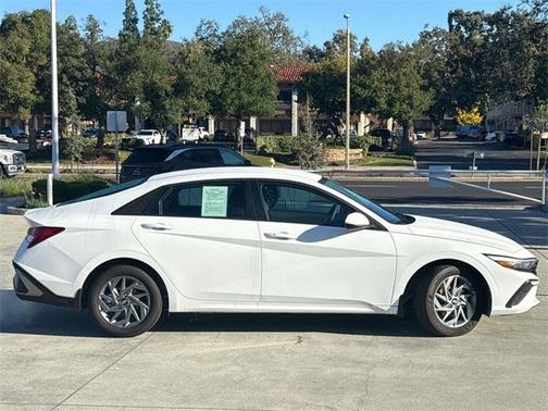 2025 Hyundai ELANTRA HEV Blue