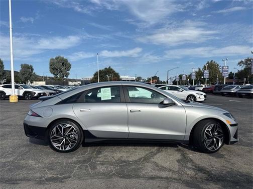 2024 Hyundai IONIQ 6 SEL