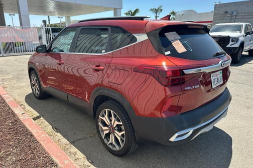 Mars Orange 2021 Kia Seltos S