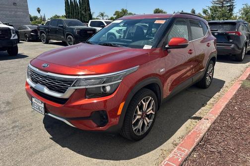 Mars Orange 2021 Kia Seltos S