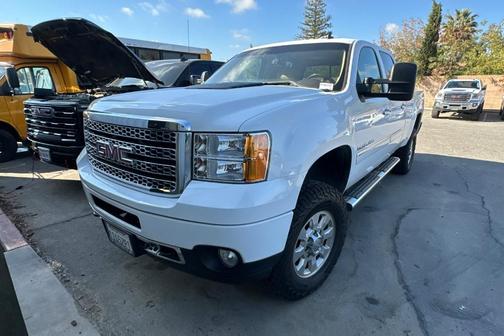 2014 GMC Sierra 2500 Denali