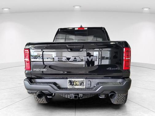 Diamond Black 2026 RAM 1500 RHO