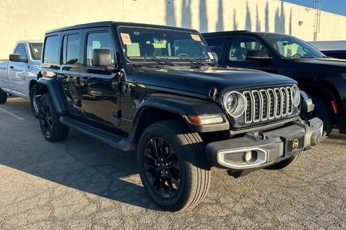 2025 Jeep Wrangler 4xe Sahara