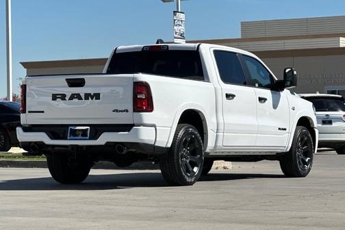 Bright White Clearcoat 2026 RAM 1500 Big Horn/Lone Star