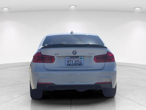 Alpine White 2017 BMW 340 i xDrive