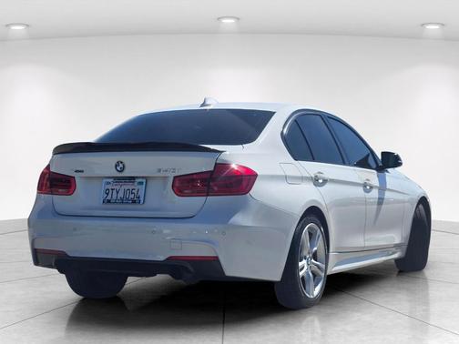 Alpine White 2017 BMW 340 i xDrive