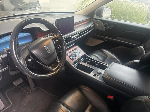 2022 Lincoln Aviator Reserve AWD