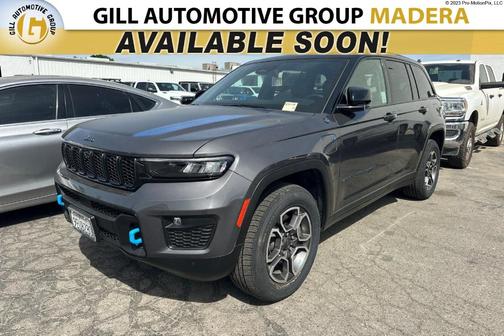 Metallic 2022 Jeep Grand Cherokee 4xe Trailhawk