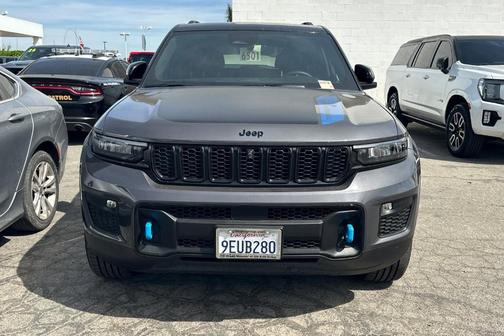 Metallic 2022 Jeep Grand Cherokee 4xe Trailhawk