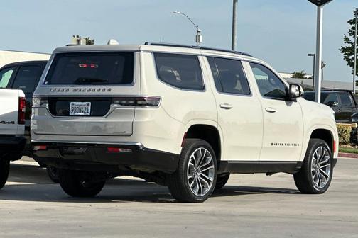 Luxury White Pearlcoat 2022 Jeep Grand Wagoneer Series III