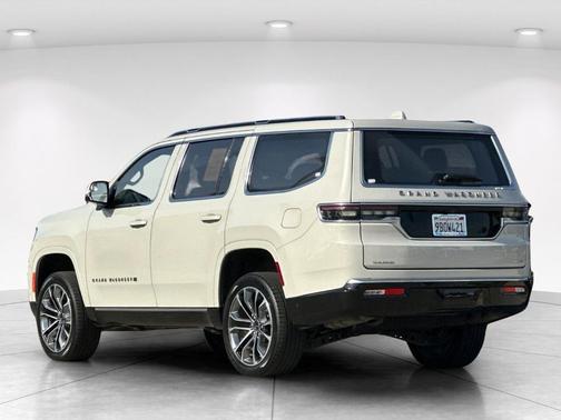 Luxury White Pearlcoat 2022 Jeep Grand Wagoneer Series III