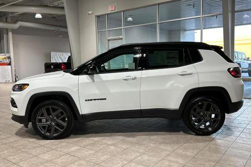 Bright White Clearcoat 2026 Jeep Compass Limited