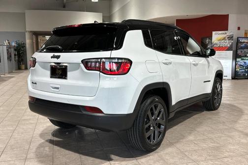 Bright White Clearcoat 2026 Jeep Compass Limited