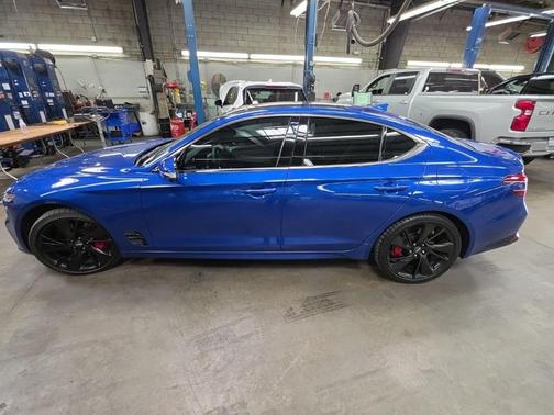 2023 Genesis G70 3.3T