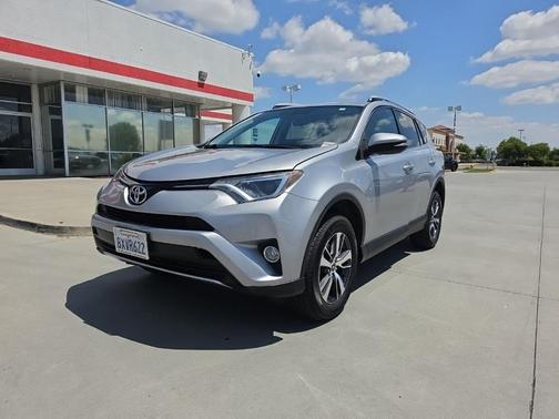 Silver Sky Metallic 2016 Toyota RAV4 XLE