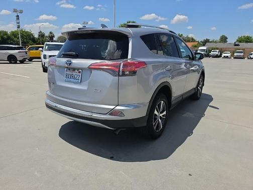Silver Sky Metallic 2016 Toyota RAV4 XLE