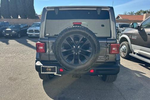 2025 Jeep Wrangler 4xe Sahara