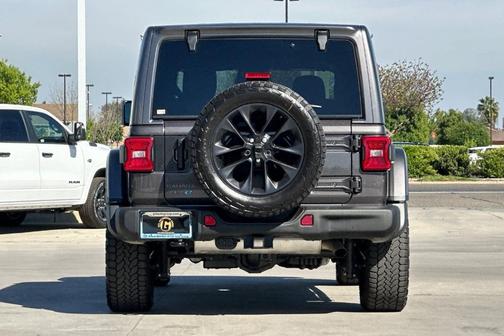 Granite Crystal Clearcoat Metallic 2025 Jeep Wrangler 4xe Sahara