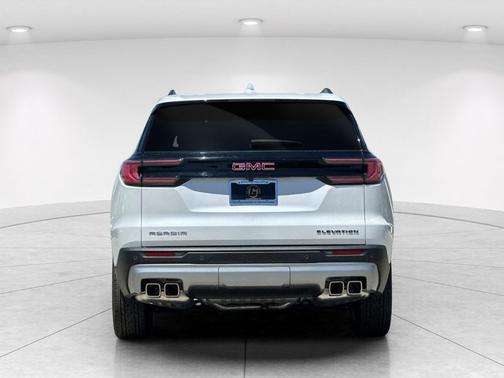 White Frost Tri-Coat 2025 GMC Acadia Elevation