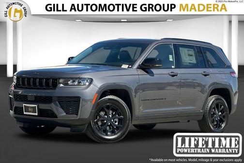 2026 Jeep Grand Cherokee Laredo