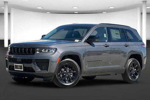 2026 Jeep Grand Cherokee Laredo