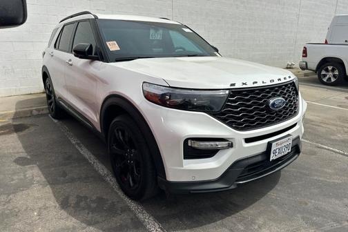 White Metallic 2023 Ford Explorer ST