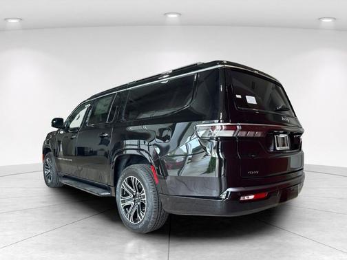 Gloss Black 2026 Jeep Grand Wagoneer L