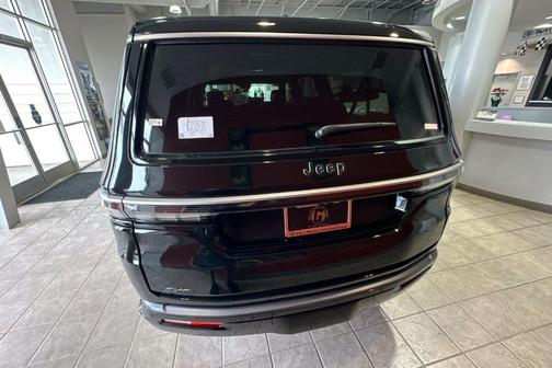Gloss Black 2026 Jeep Grand Wagoneer L Base