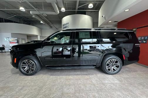 Gloss Black 2026 Jeep Grand Wagoneer L Base