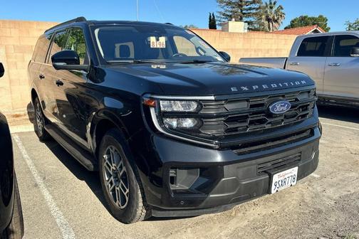 Black Metallic 2025 Ford Expedition Max Active