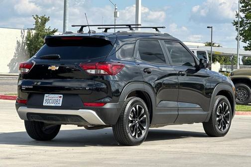 Mosaic Black Metallic 2023 Chevrolet Trailblazer LT