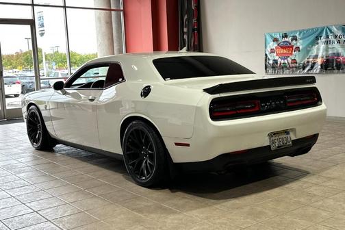 2016 Dodge Challenger SRT Hellcat