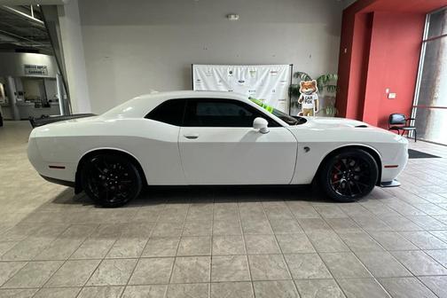 2016 Dodge Challenger SRT Hellcat