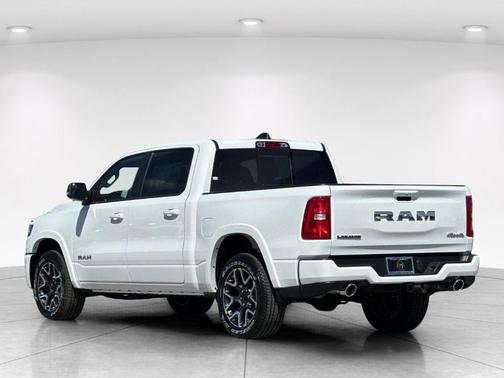 Bright White Clearcoat 2026 RAM 1500 Laramie