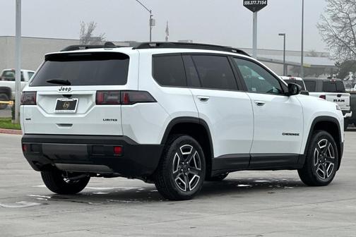 2026 Jeep Cherokee LAREDO/LIMITED
